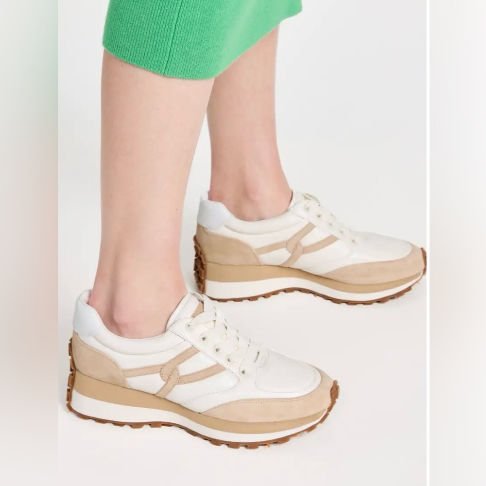 Veronica Beard
Valentina Sneakers Color: Coconut/Ecru women US 7.5 $295